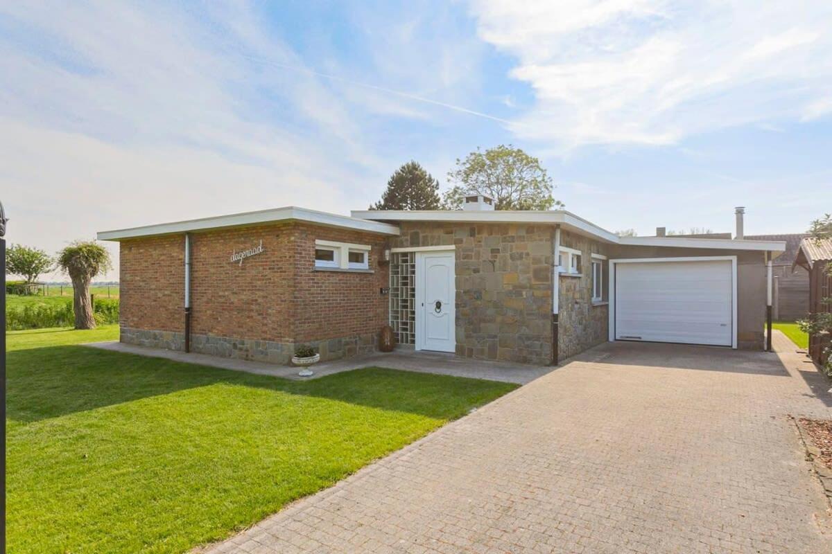 Huswell - Bungalow With Garden At 5 Minutes From The Beach Villa De Haan Exterior photo
